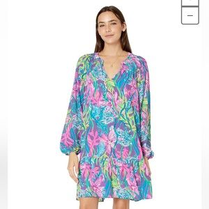 Beautiful , long sleeve Lucee Lilly Pulitzer dress in Party all the Tide 💐